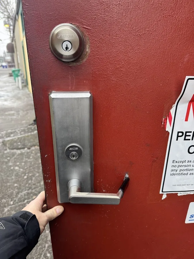 24 Hour Lock and Key