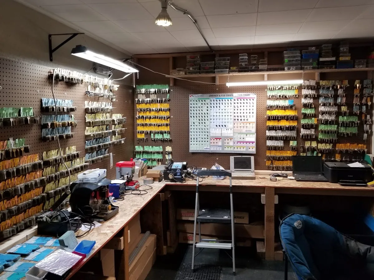 Advantage Lock & Key