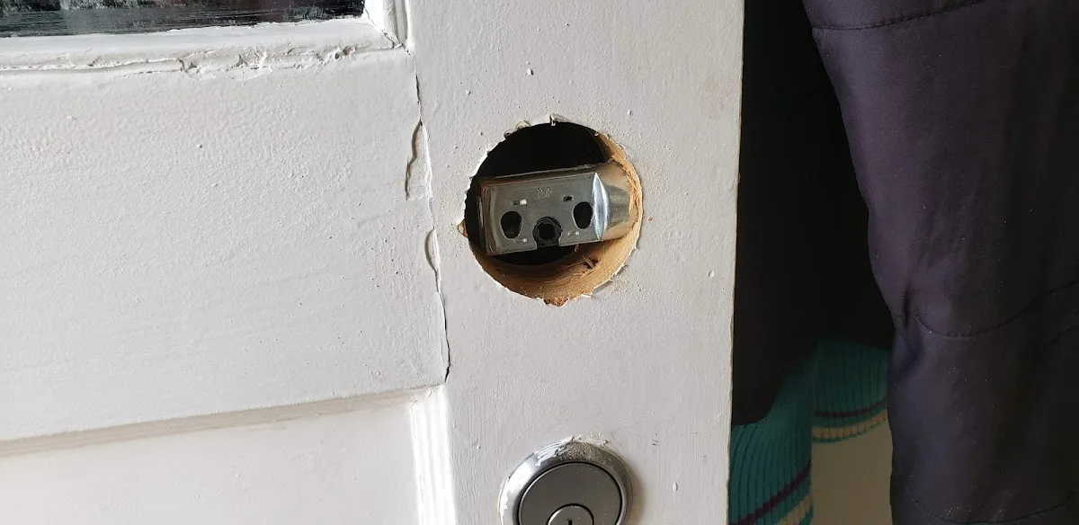 Black Hawk Lock & Key