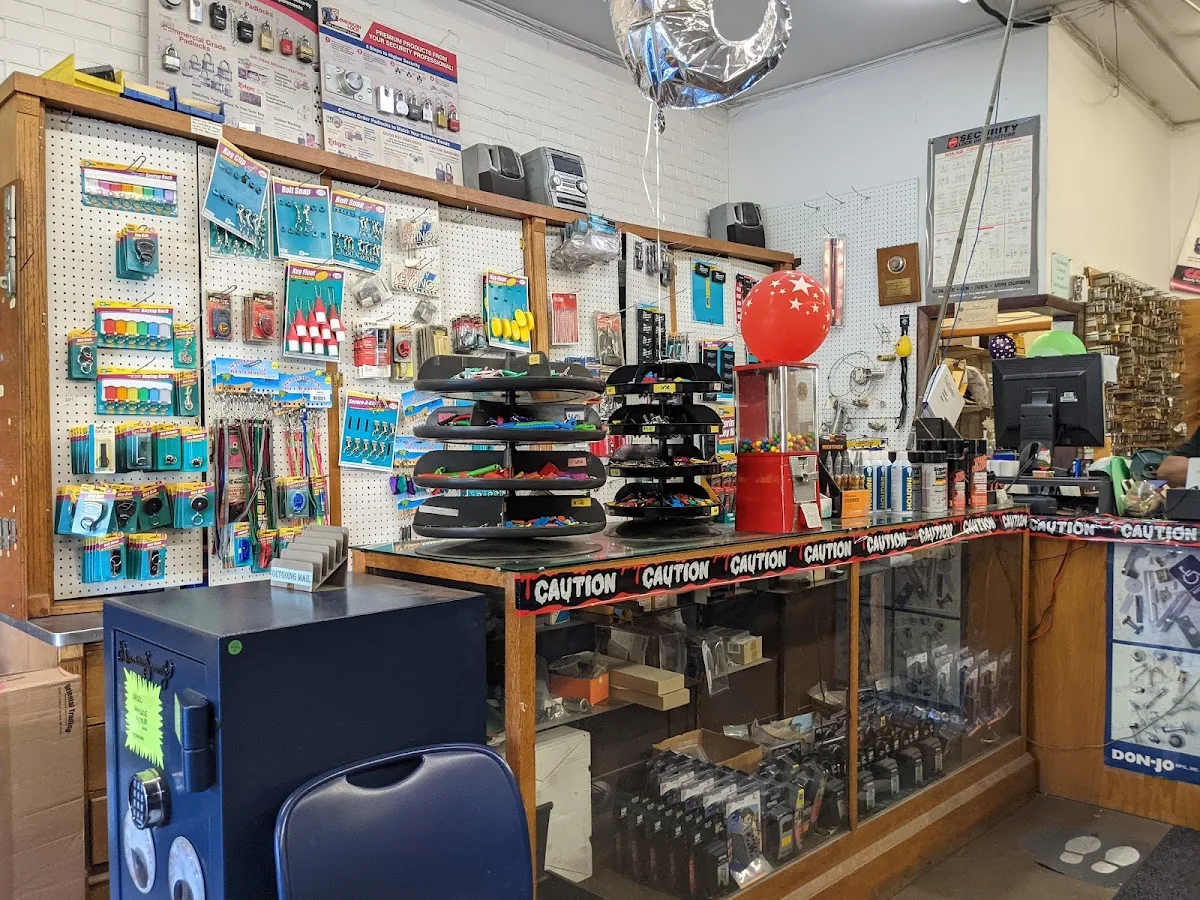 Central Key & Safe Co