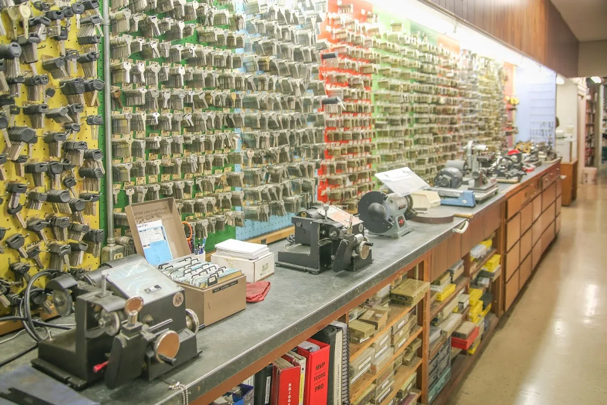 Charlie's Day & Nite Safe Lock & Key Service