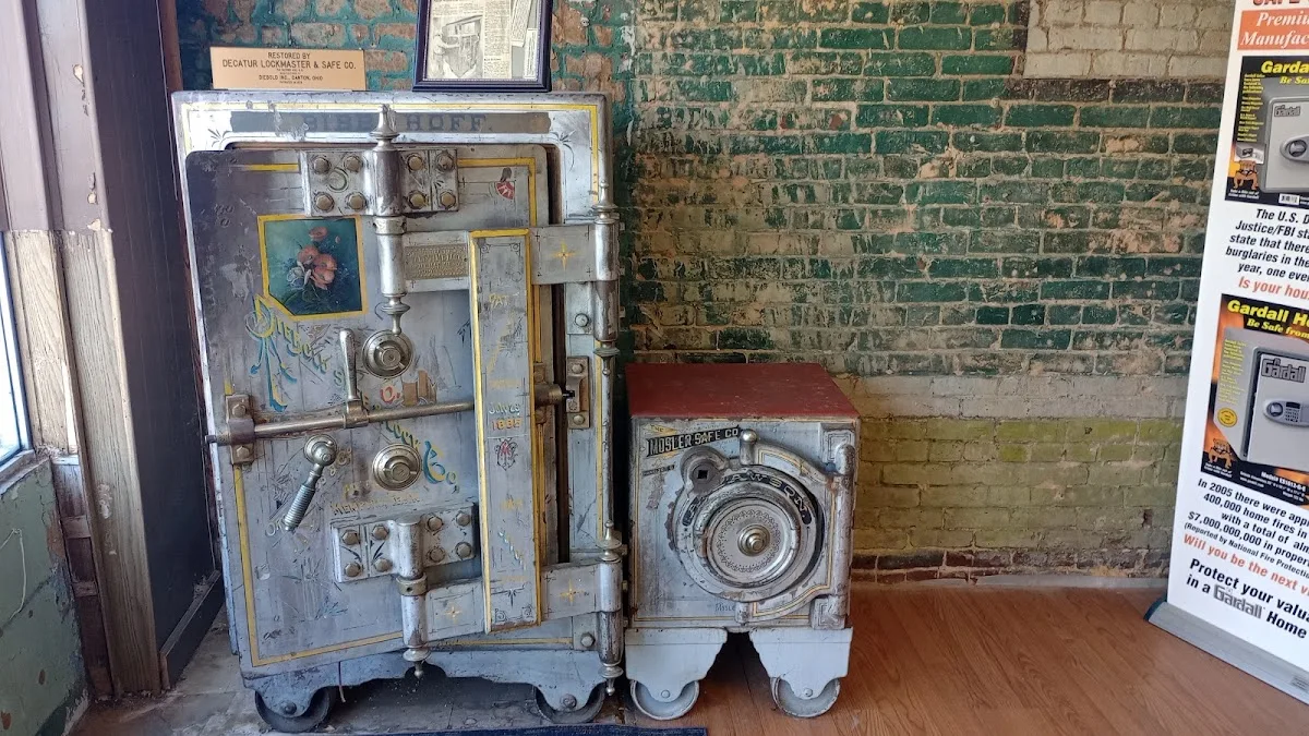 Decatur Lockmaster & Safe Company