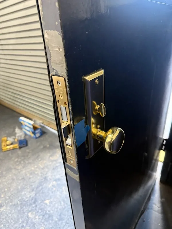 Roadside assistance context for vehicle locksmith work