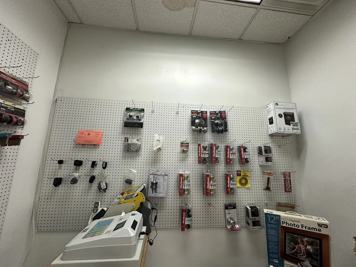 Instalock Locksmith Broadway LLC