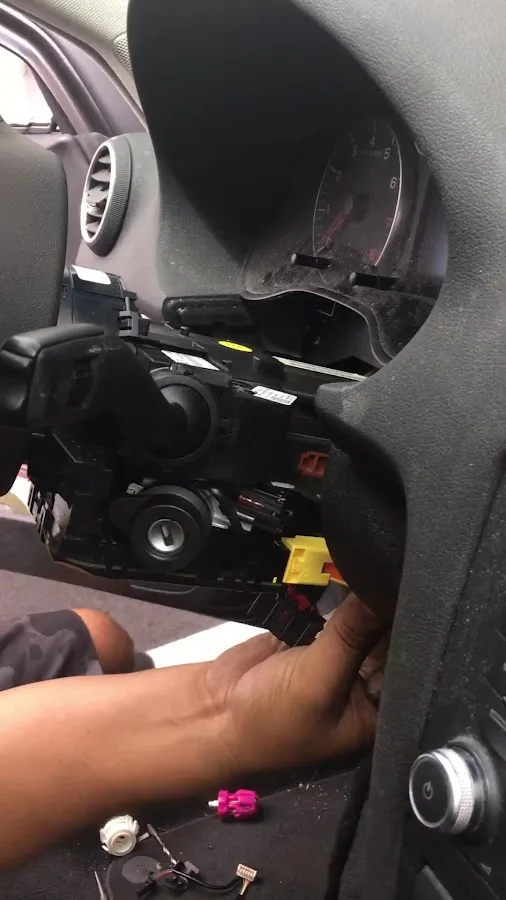 Johnny Phoenix Locksmith