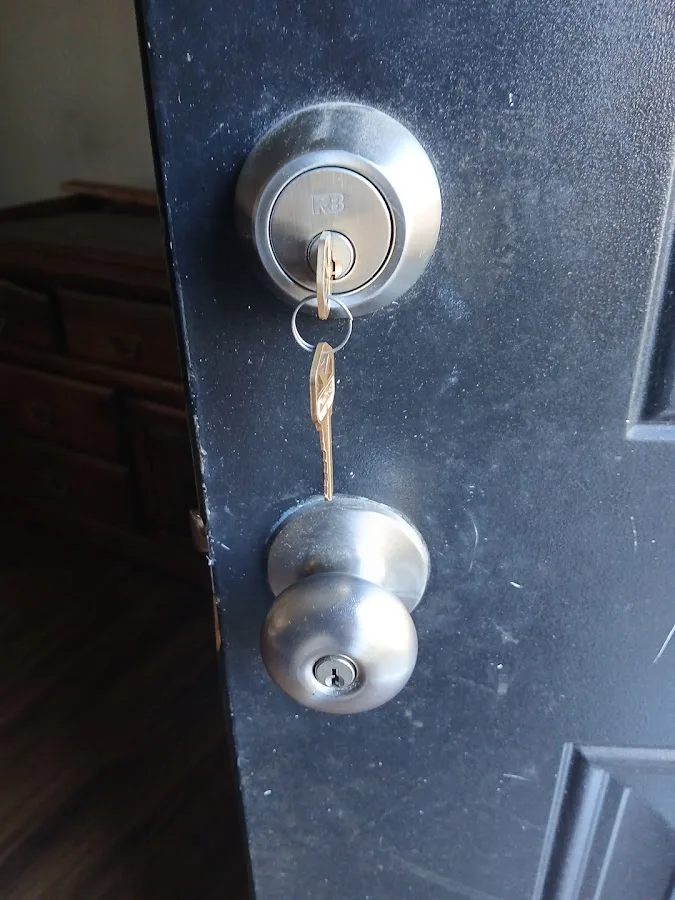 Knock Knock Locksmith