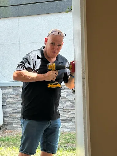 LOCAL LOCKSMITH primary photo