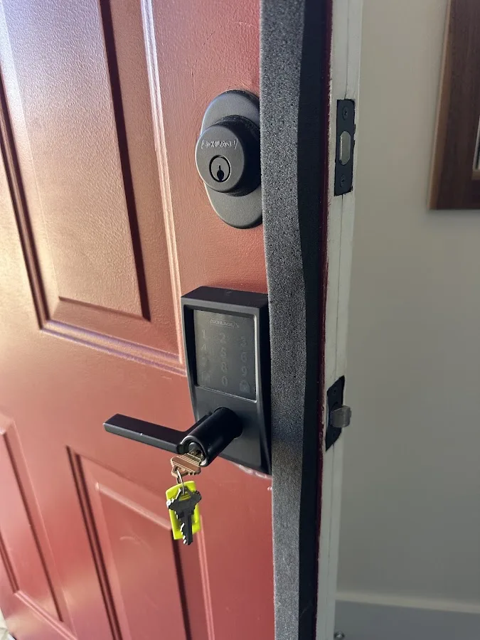 Lock Pick 24/7 Locksmith Service
