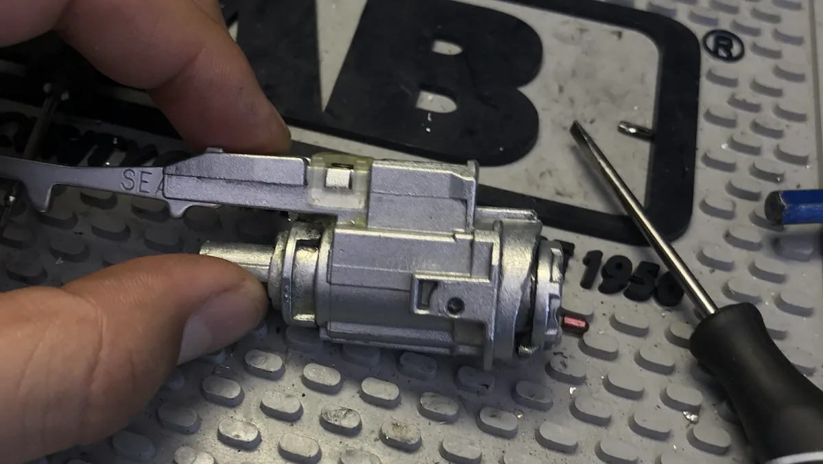 locksmith pro solutions