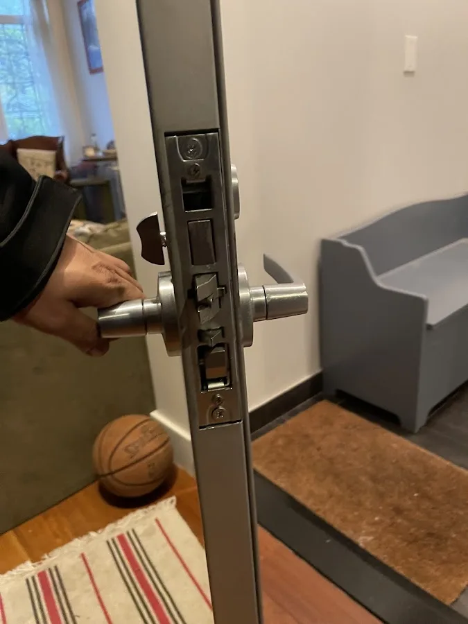 Secure locksmith service workflow