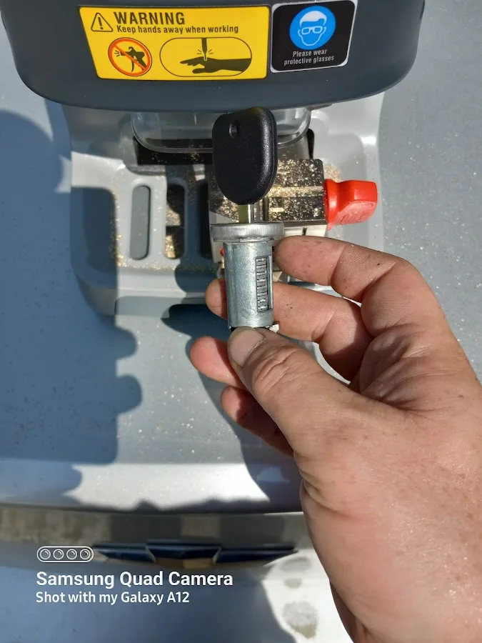 METRO LOCK AND KEY LLC