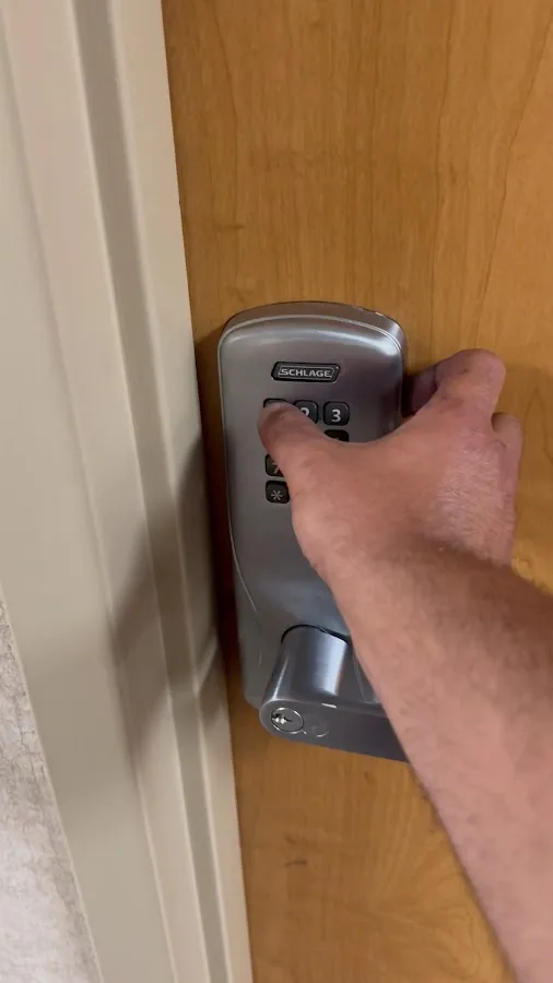 R.S Locksmith Denver