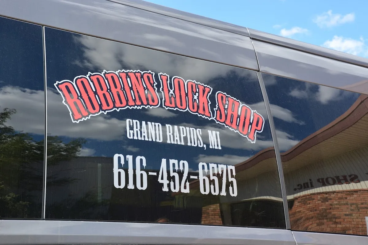 Robbins Lockshop