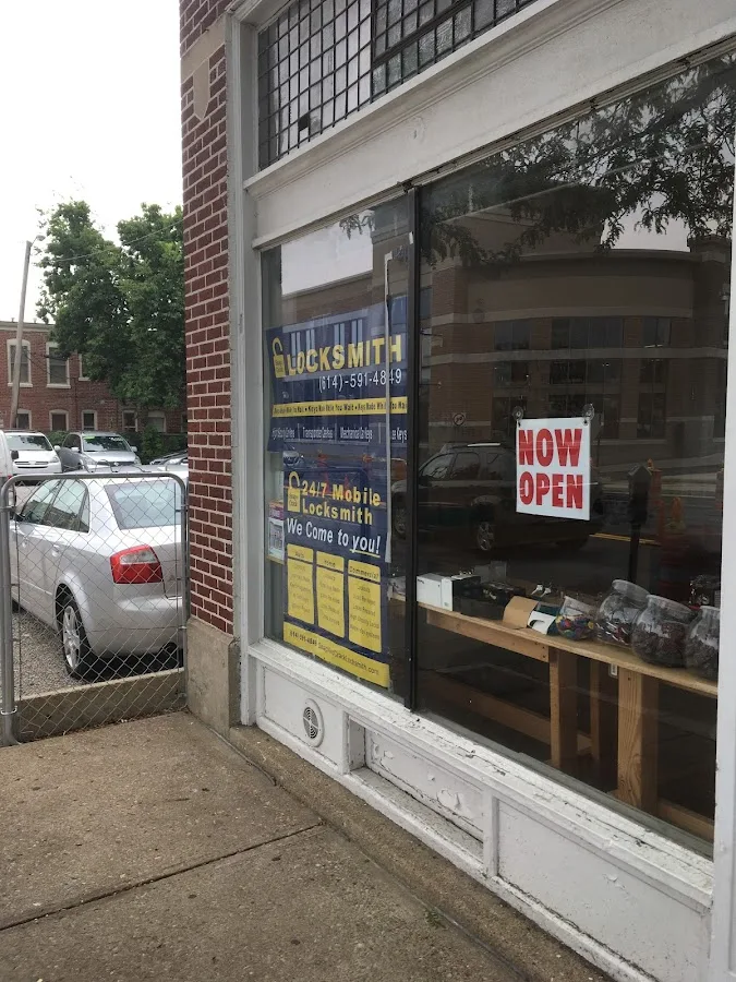 Snap & Crack Locksmith