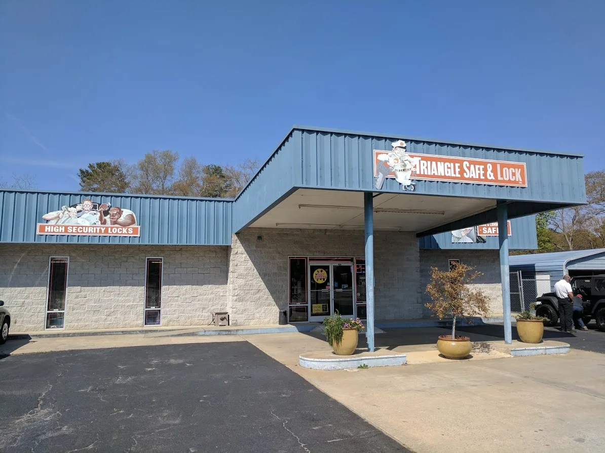 Triangle Safe & Lock