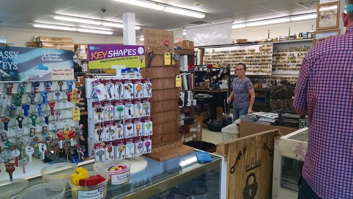 Triangle Safe & Lock