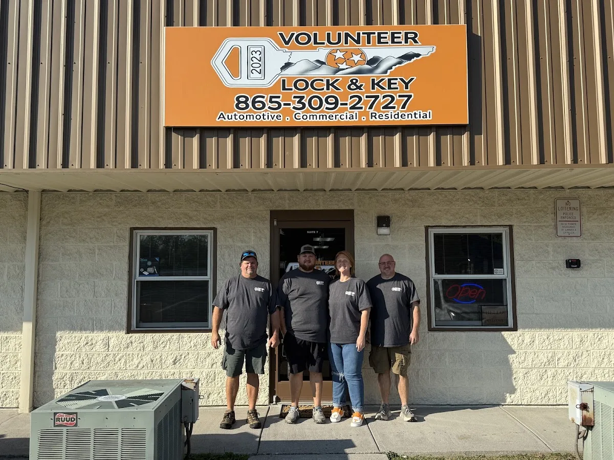 Volunteer Lock and Key