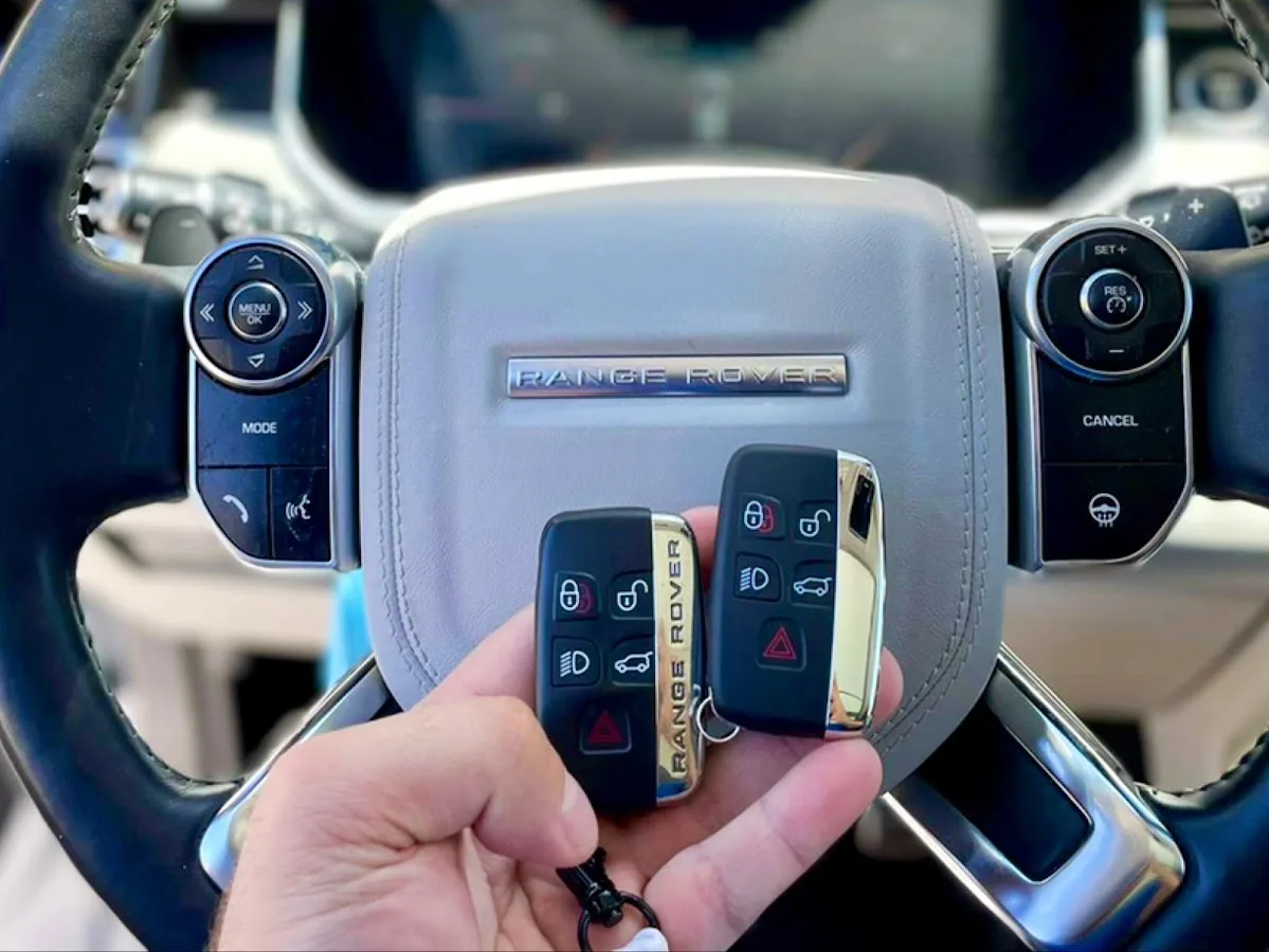 Winged Key Lock & Safe